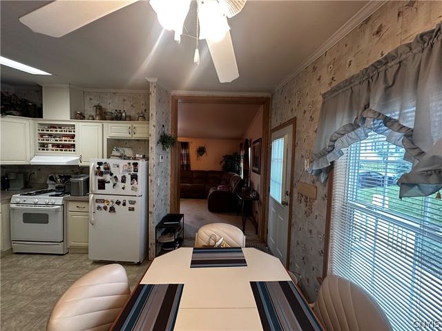 29 Horizon Drive, New Hartford, NY 13413