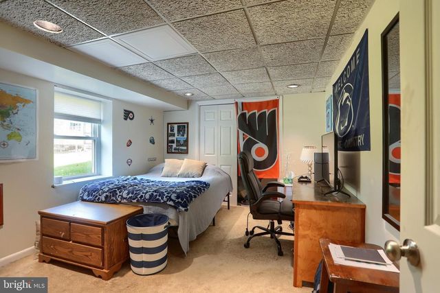 1460 WOODRIDGE DR, Middletown, PA 17057