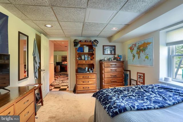 1460 WOODRIDGE DR, Middletown, PA 17057