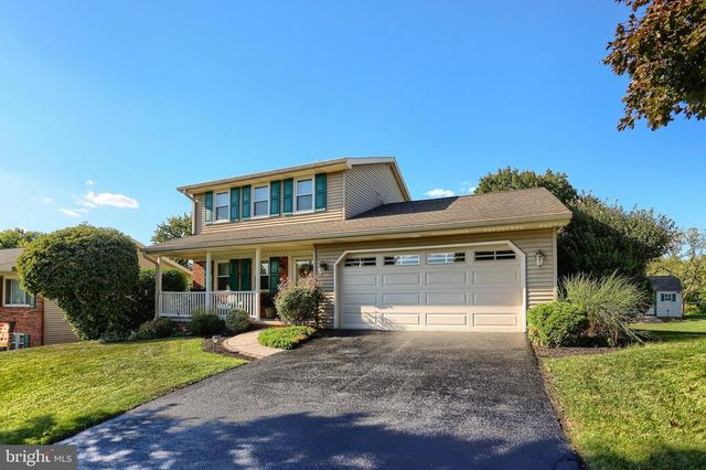 1460 WOODRIDGE DR, Middletown, PA 17057