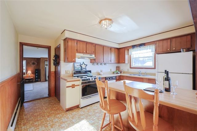 343 American Legion Highway, Westport, MA 02790