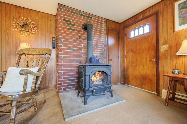 343 American Legion Highway, Westport, MA 02790