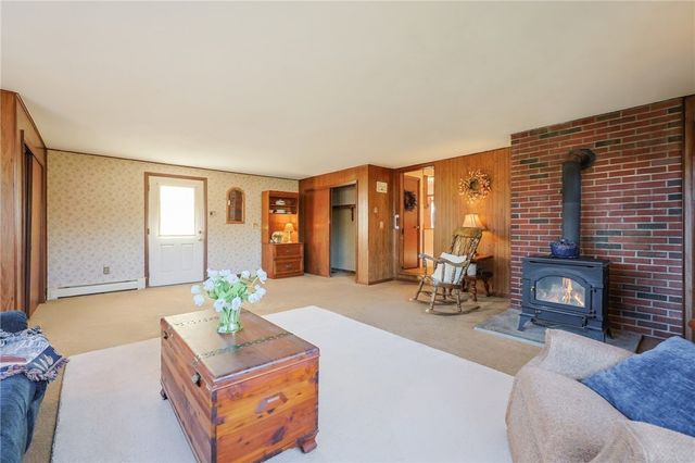 343 American Legion Highway, Westport, MA 02790