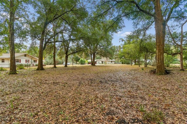 5501 E LIVE OAK LANE, Inverness, FL 34453