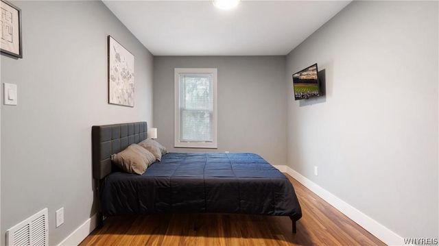 713 Townsend Place, Niagara Falls, NY 14301