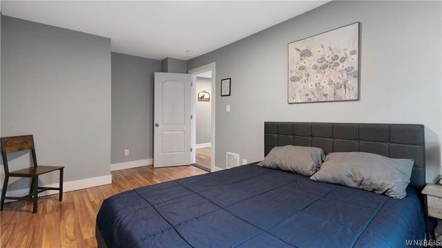 713 Townsend Place, Niagara Falls, NY 14301