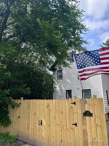 713 Townsend Place, Niagara Falls, NY 14301