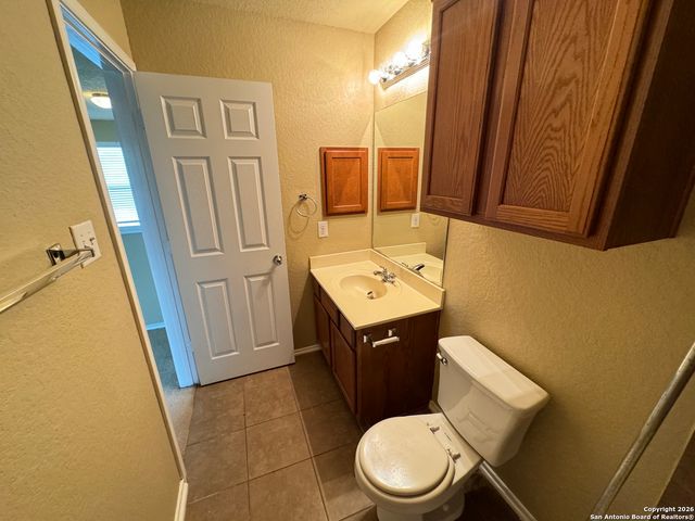 1411 Dry Eagle, San Antonio, TX 78245