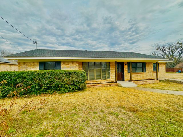 1210 E Jefferson Street, Van Alstyne, TX 75495