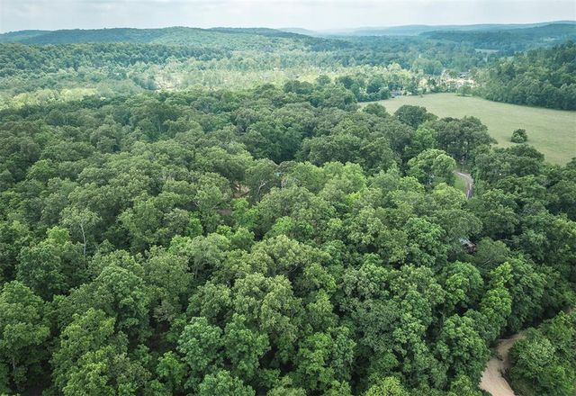 882 Wayne 459, Piedmont, MO 63957