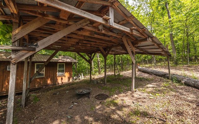 882 Wayne 459, Piedmont, MO 63957