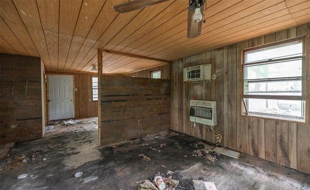 882 Wayne 459, Piedmont, MO 63957