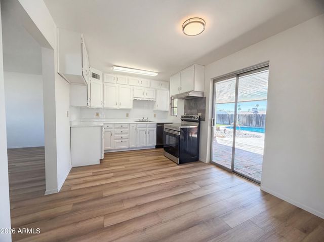 312 N 84TH Place, Mesa, AZ 85207