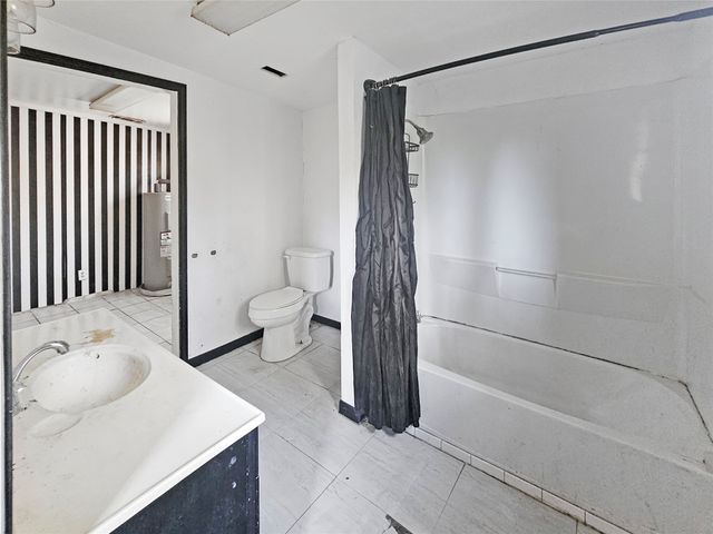 709 Cedarcrest Drive, Tool, TX 75143