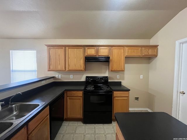 1231 Jordan Xing, San Antonio, TX 78221