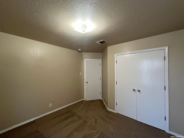 1231 Jordan Xing, San Antonio, TX 78221