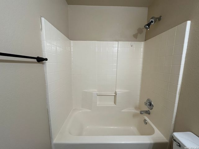 1231 Jordan Xing, San Antonio, TX 78221