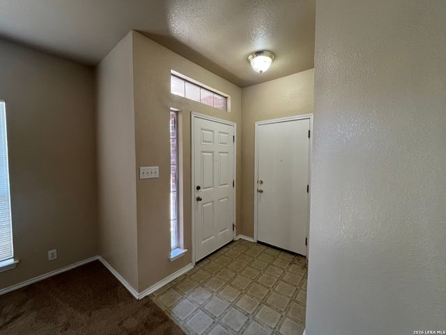 1231 Jordan Xing, San Antonio, TX 78221