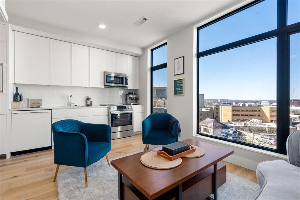 191 Washington St 615, Boston, MA 02135
