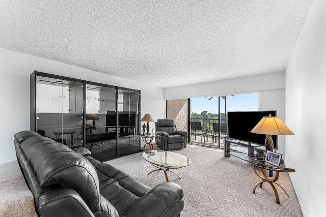 6662 Boca Del Mar Drive 715, Boca Raton, FL 33433