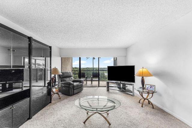 6662 Boca Del Mar Drive 715, Boca Raton, FL 33433