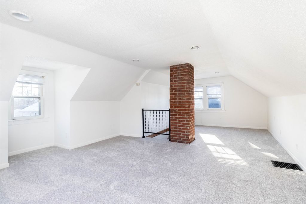 4108 3rd Street, Des Moines, IA 50313