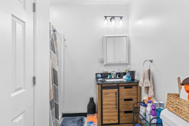 192 E Spring St, Avon, MA 02322