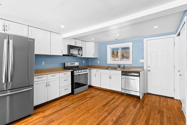 192 E Spring St, Avon, MA 02322