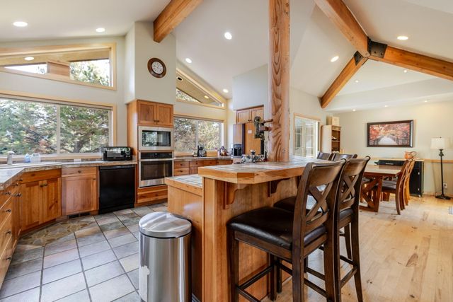 58010 Mulligan Lane, Sunriver, OR 97707