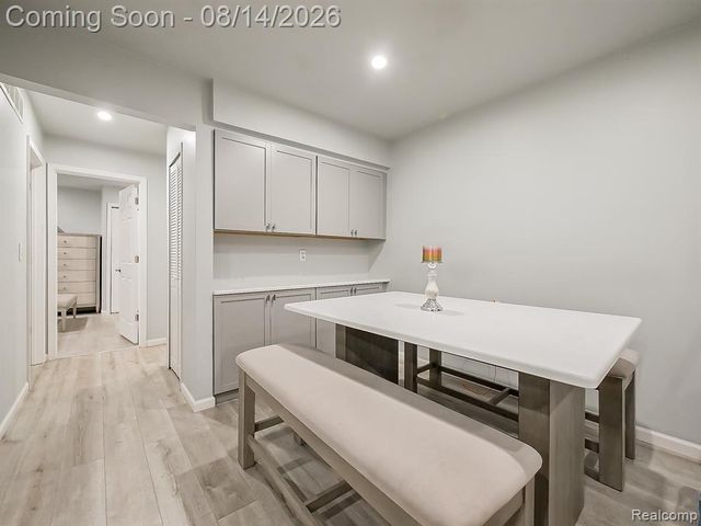 29101 Hayes Road, Warren, MI 48088