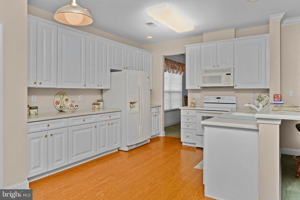 18 GARFIELD CT, COLUMBUS, NJ 08022 — photo 5