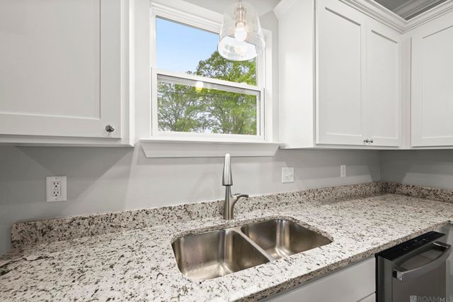 1261 Dr Mlk Jr Ln, Baker, LA 70714