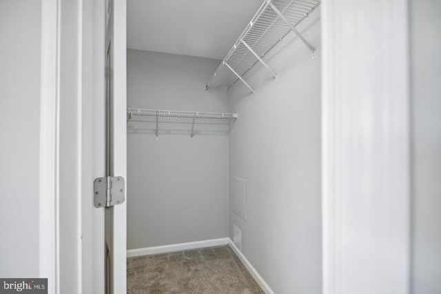 7135 LADD CIR, Frederick, MD 21703