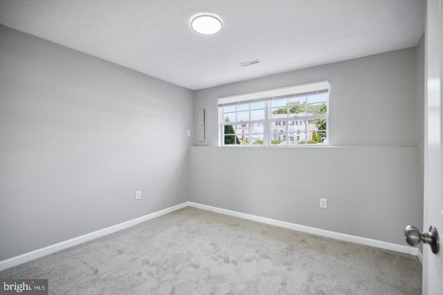 7135 LADD CIR, Frederick, MD 21703