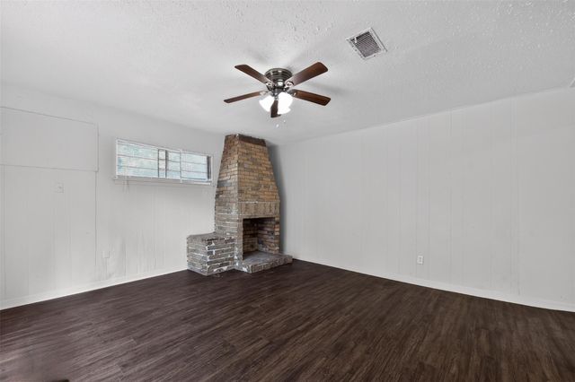 7822 Belbay Street, Houston, TX 77033
