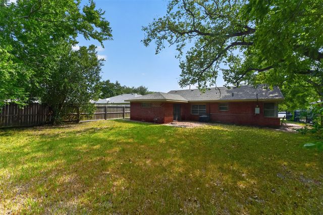 7822 Belbay Street, Houston, TX 77033