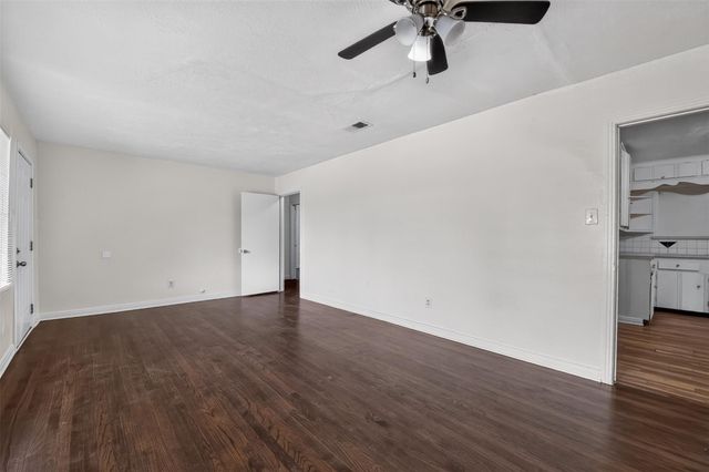 7822 Belbay Street, Houston, TX 77033