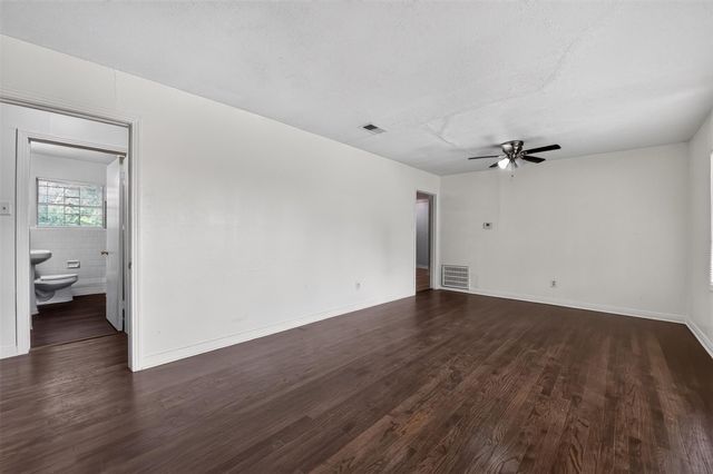 7822 Belbay Street, Houston, TX 77033