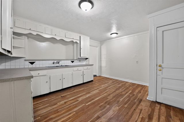 7822 Belbay Street, Houston, TX 77033