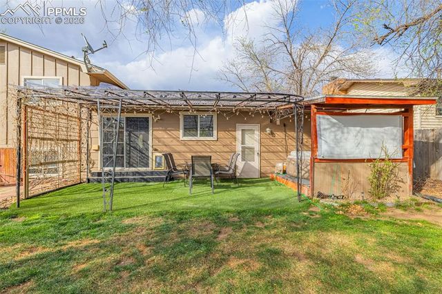 7317 Sullivan Circle, Colorado Springs, CO 80911