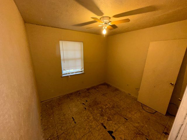 6415 Cinnamon Oaks Drive, Dallas, TX 75241