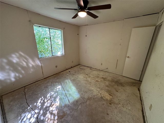 6415 Cinnamon Oaks Drive, Dallas, TX 75241