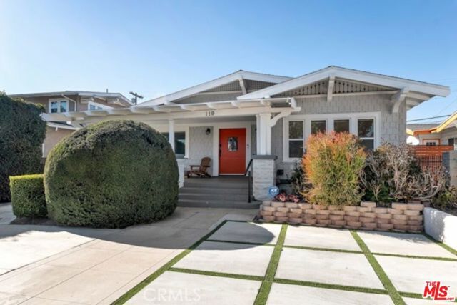 119 S Hobart Boulevard, Los Angeles, CA 90004