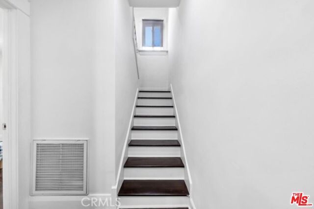 119 S Hobart Boulevard, Los Angeles, CA 90004