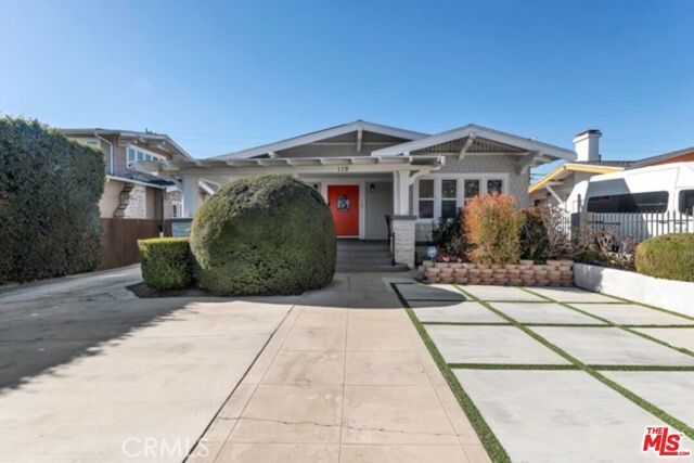 119 S Hobart Boulevard, Los Angeles, CA 90004