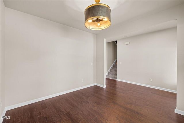 195 S Stonehaven Way, Clayton, NC 27527
