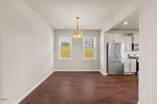 195 S Stonehaven Way, Clayton, NC 27527