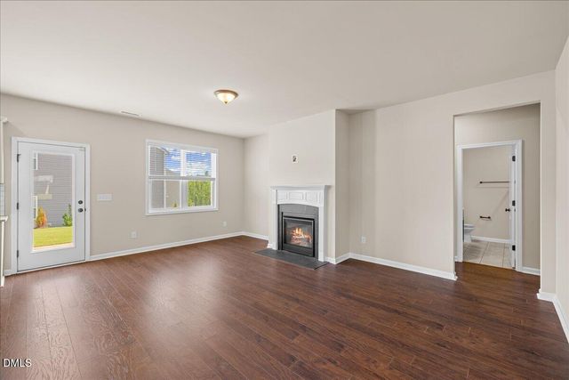 195 S Stonehaven Way, Clayton, NC 27527