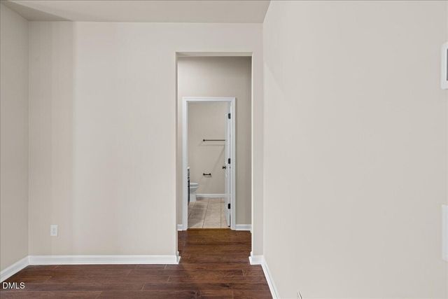 195 S Stonehaven Way, Clayton, NC 27527