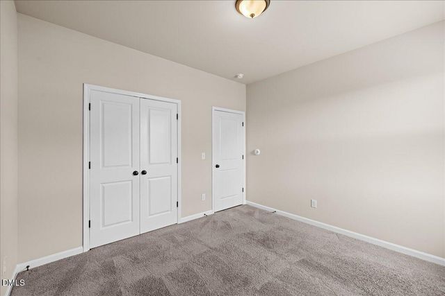 195 S Stonehaven Way, Clayton, NC 27527
